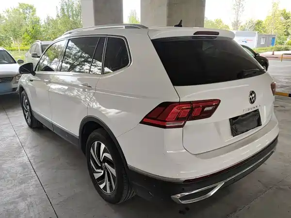 Volkswagen Tiguan L 2023