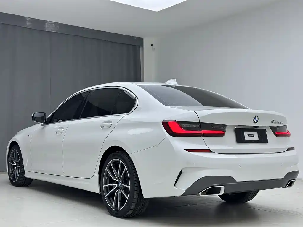 BMW 3 Series 2021