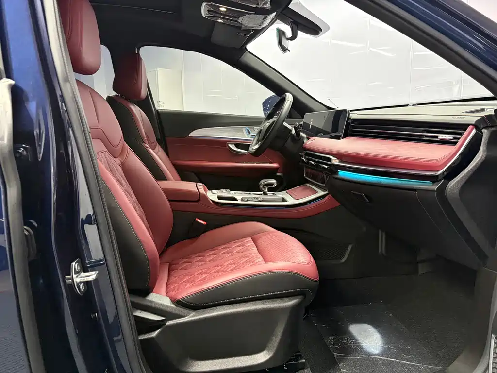 Jetour Jietu X70 PLUS 2023 — фото 15