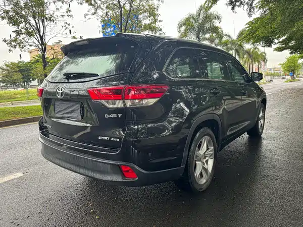Toyota Highlander 2020