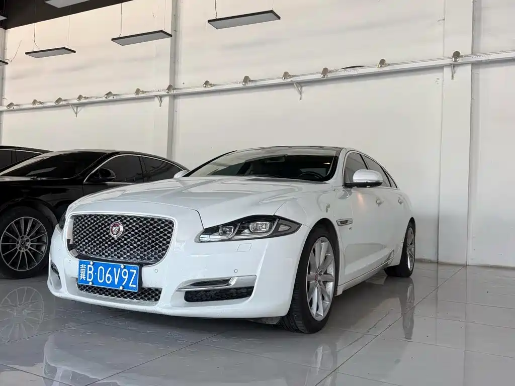 Jaguar XJ 2017