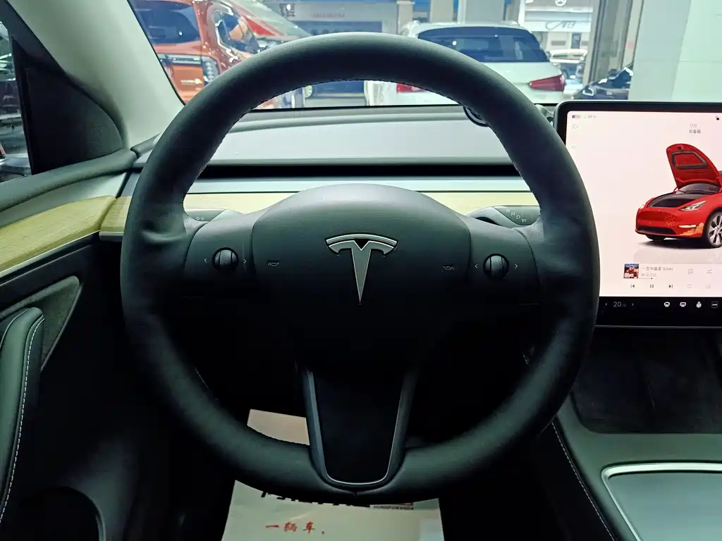 Tesla Model Y 2023 — фото 17