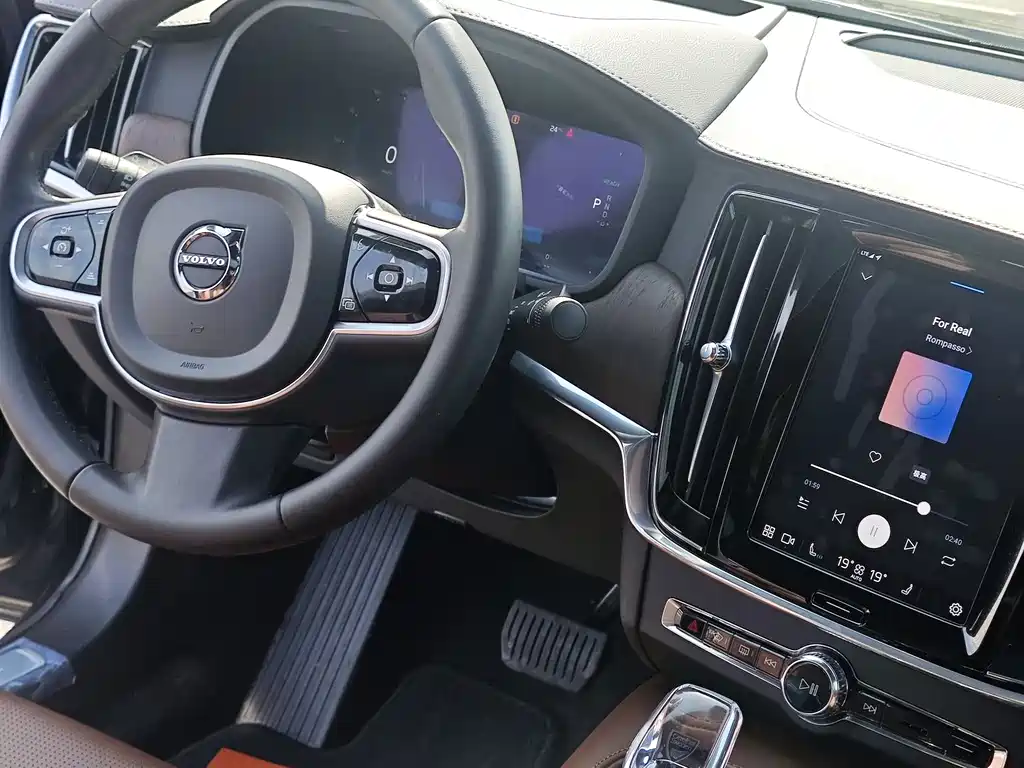 Volvo S90 PHEV 2024 — фото 16