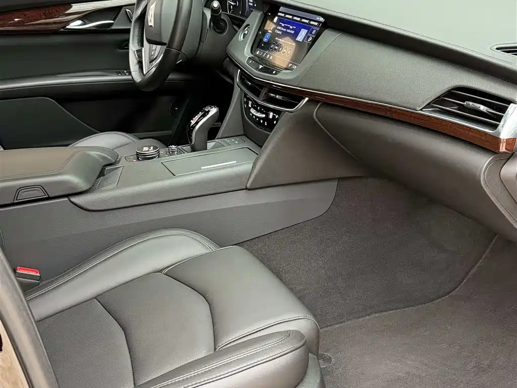 Cadillac CT6 2023 — фото 12