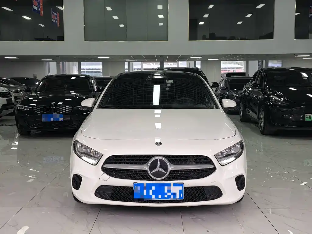 Mercedes-Benz A-Class 2020 — фото 2