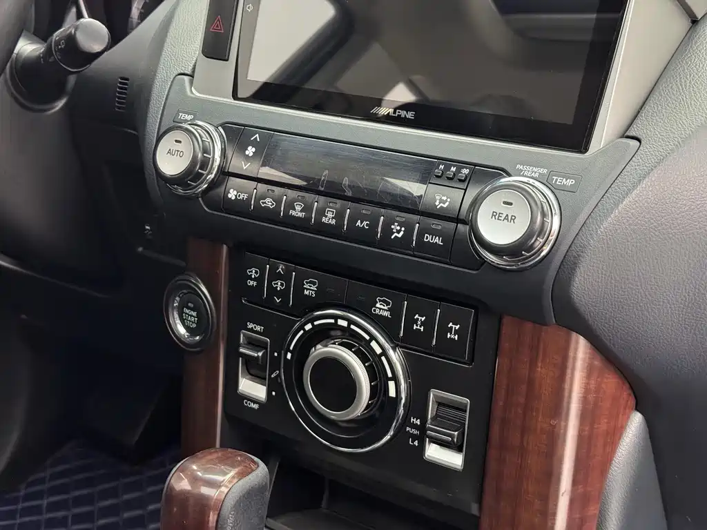 Toyota Prado 2016 — фото 12