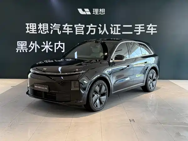 Li Auto L6 2025