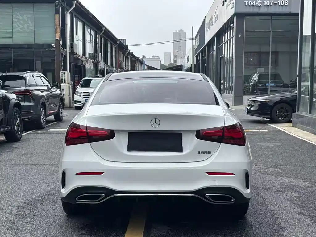 Mercedes-Benz A-Class 2023 — фото 10