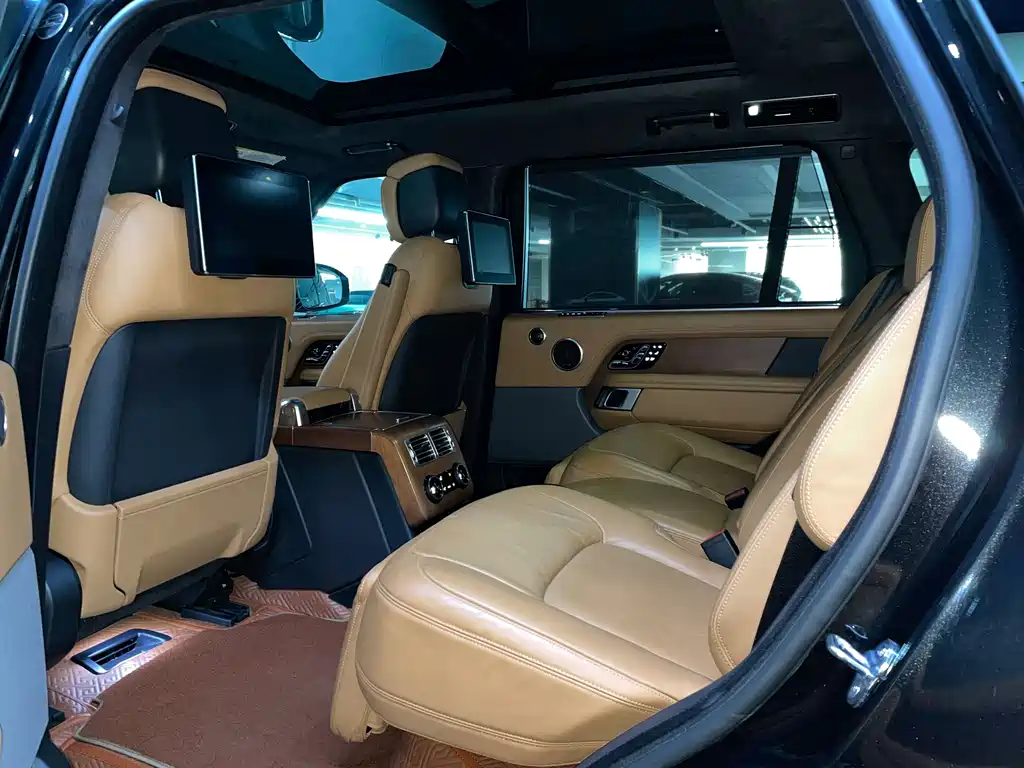 Land Rover Range Rover 2019 — фото 18