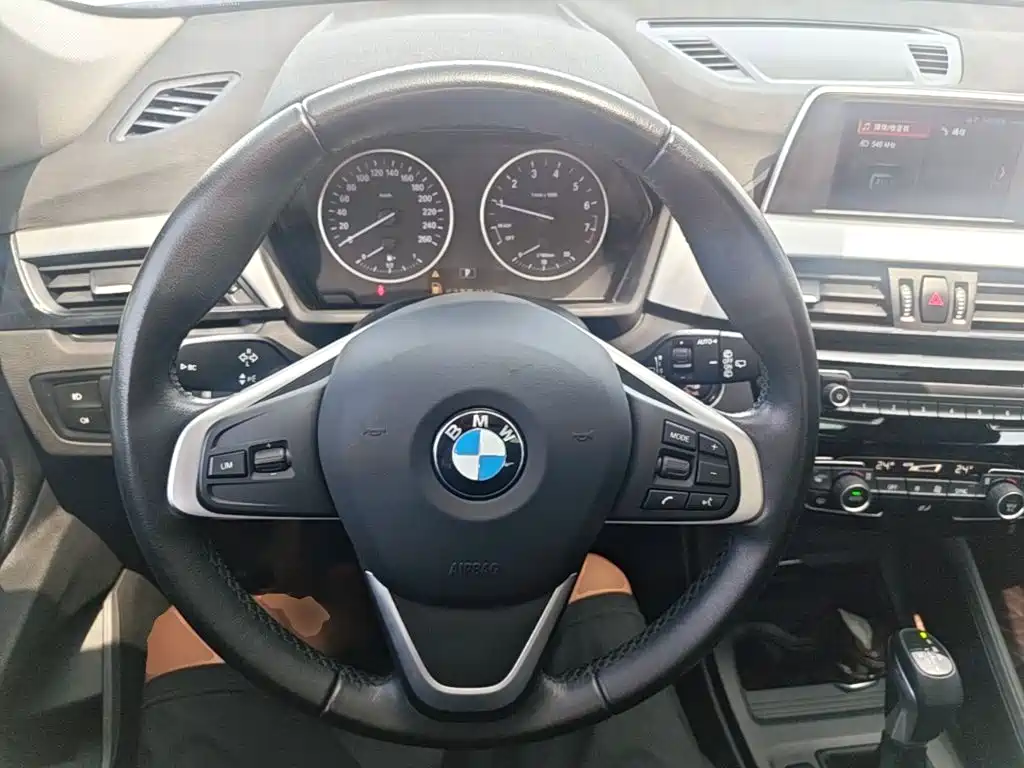 BMW X1 2019 — фото 11