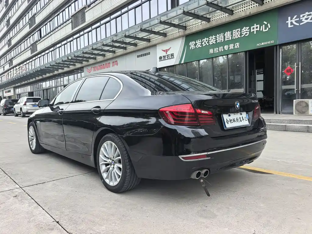 BMW 5 Series 2016 — фото 8