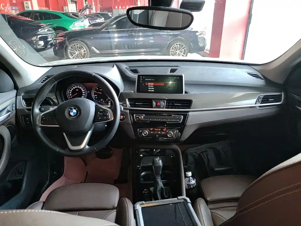 BMW X1 2019 — фото 9