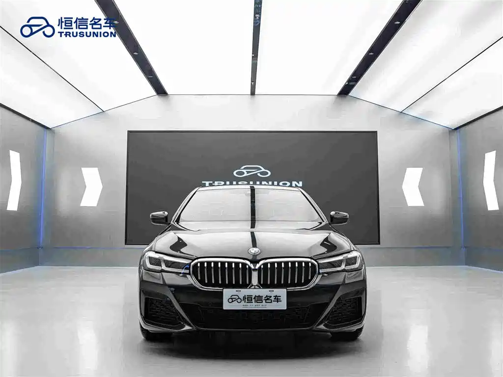 BMW 5 Series 2023