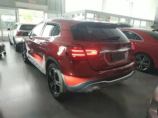 Mercedes-Benz GLA 2019