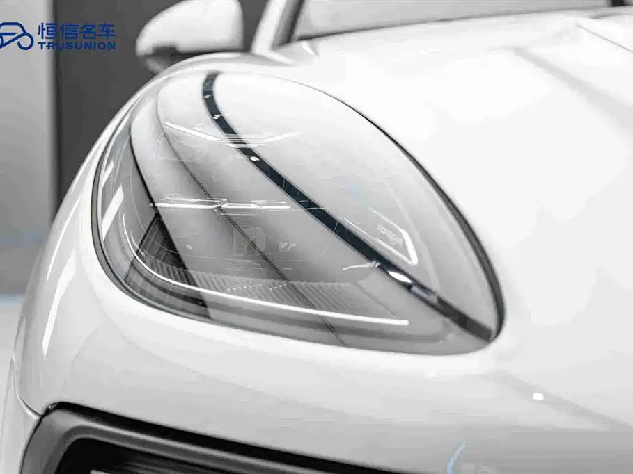 Porsche Macan 2023 — фото 10