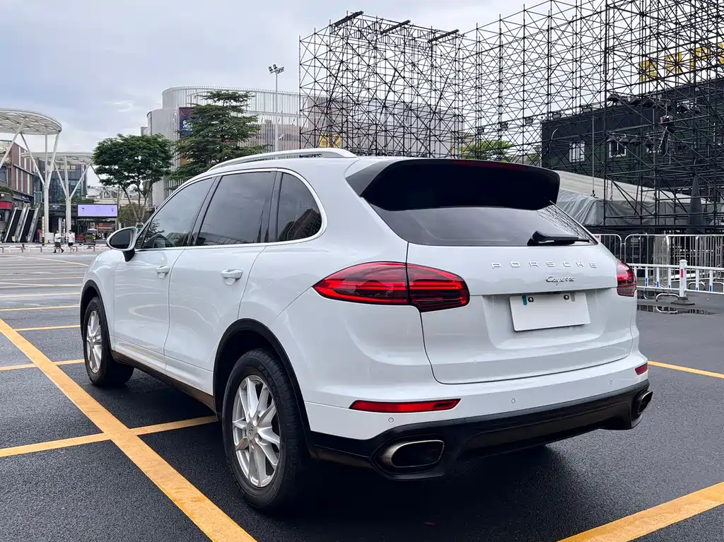 Porsche Cayenne 2017