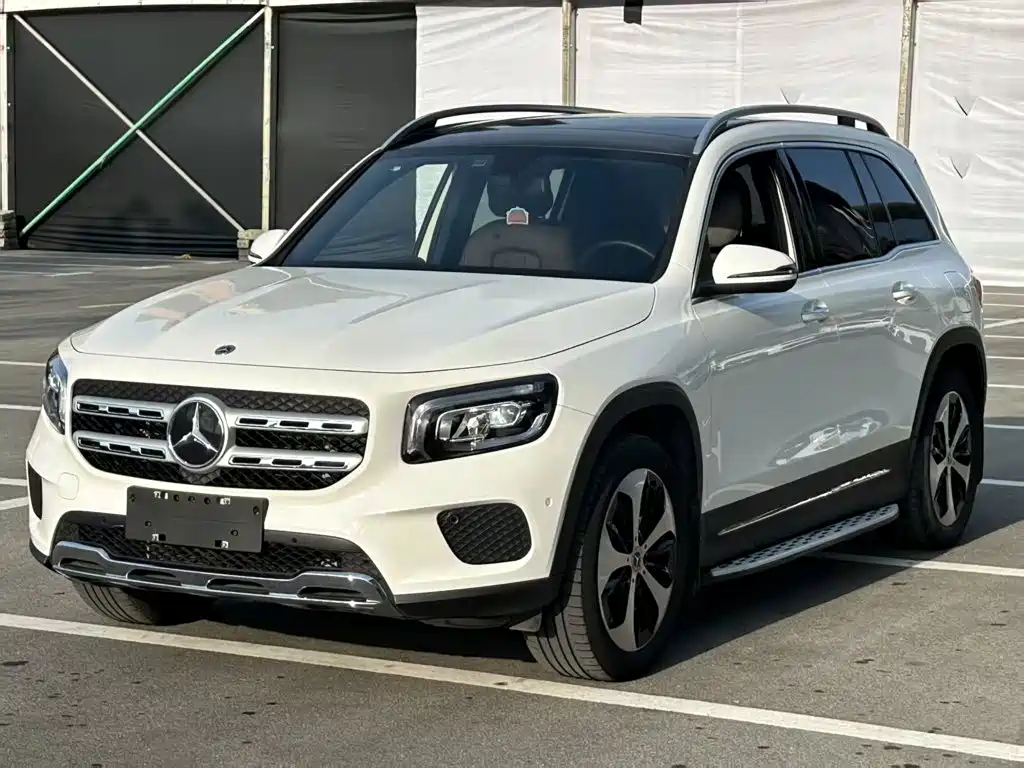 Mercedes-Benz GLB 2023