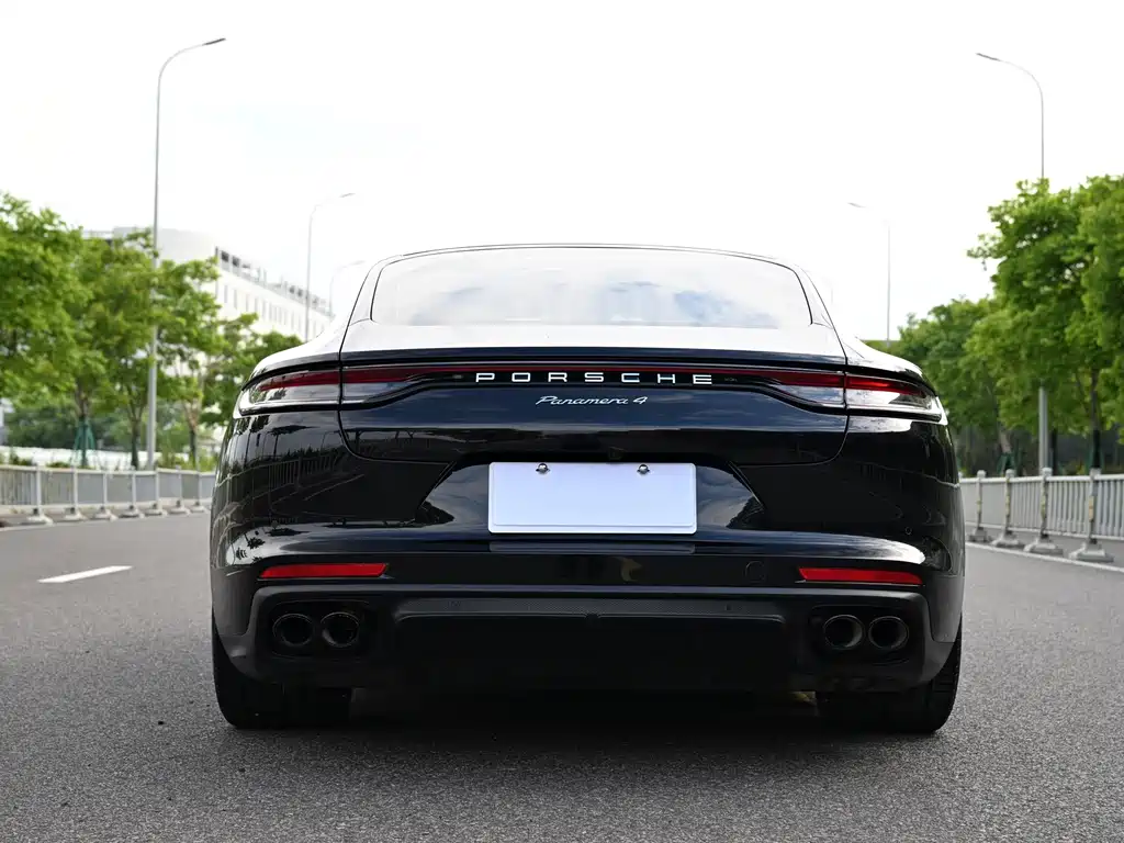 Porsche Panamera 2021 — фото 18