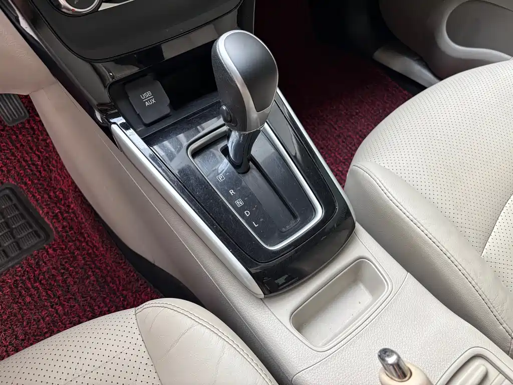 Nissan Sylphy 2017 — фото 9