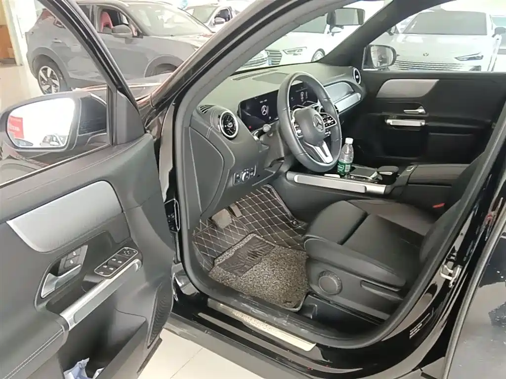 Mercedes-Benz GLB 2022 — фото 16