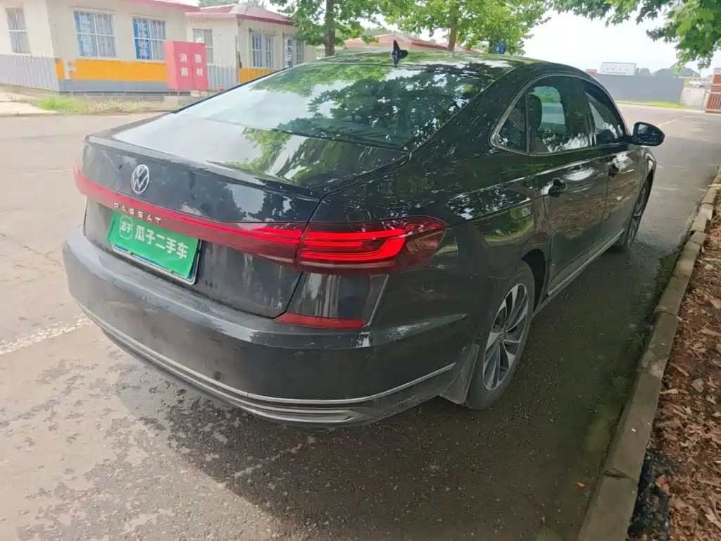 Volkswagen Passat 2024