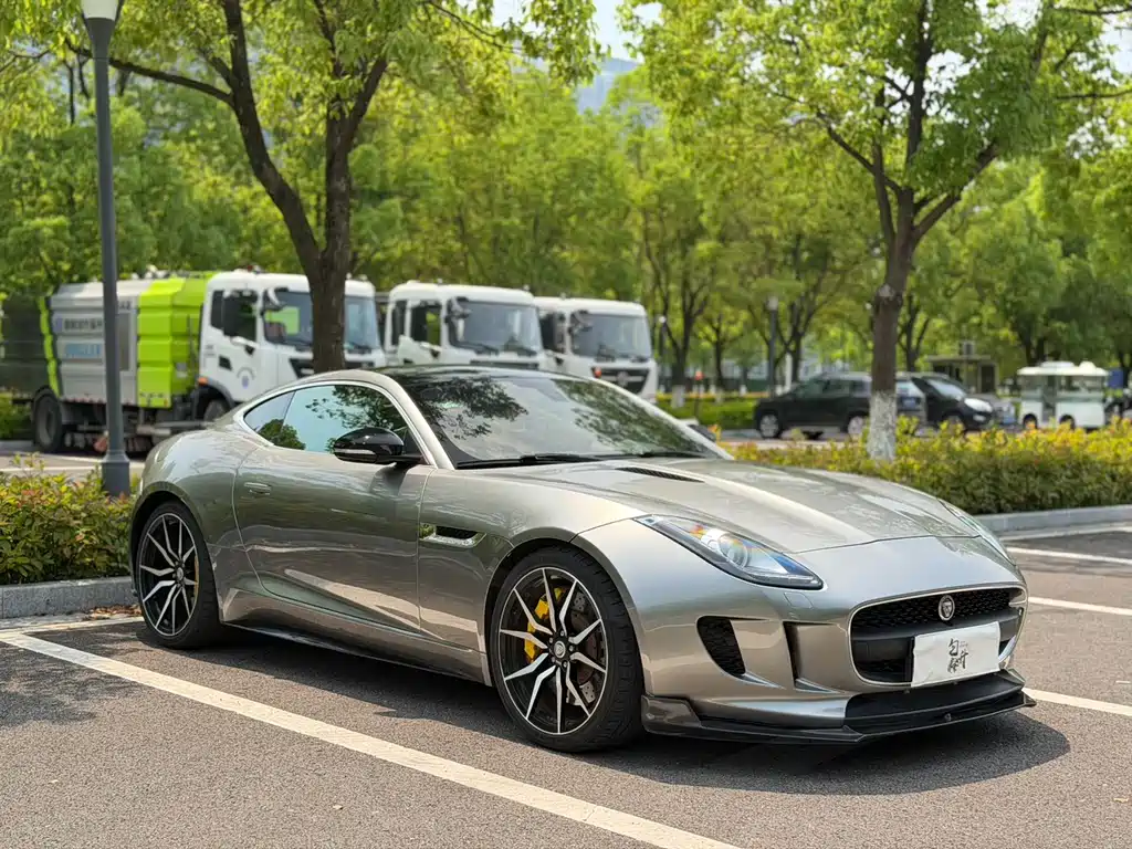 Jaguar F-TYPE 2018 — фото 3