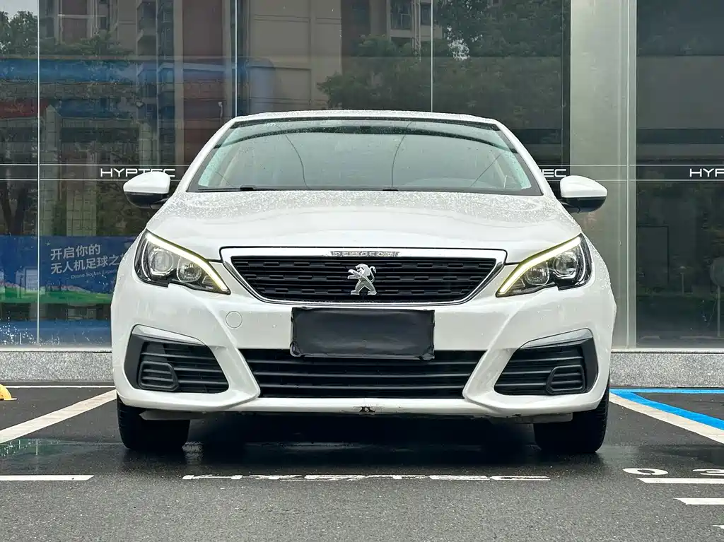 Peugeot 308 2017 — фото 3