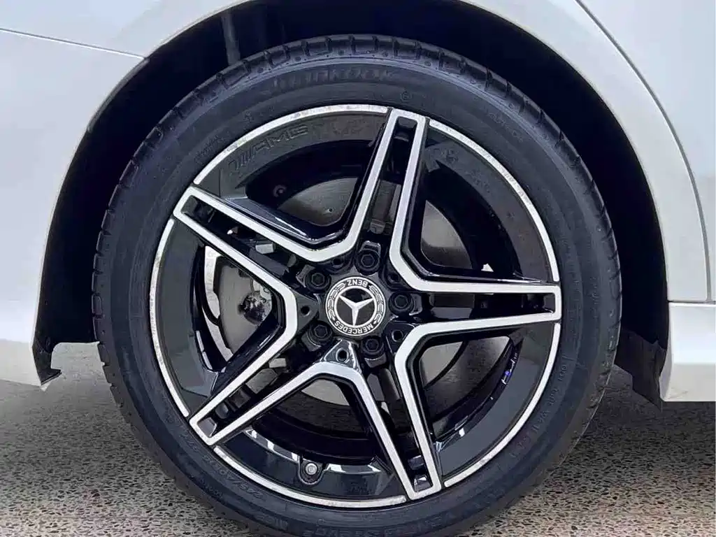 Mercedes-Benz C-Class 2022