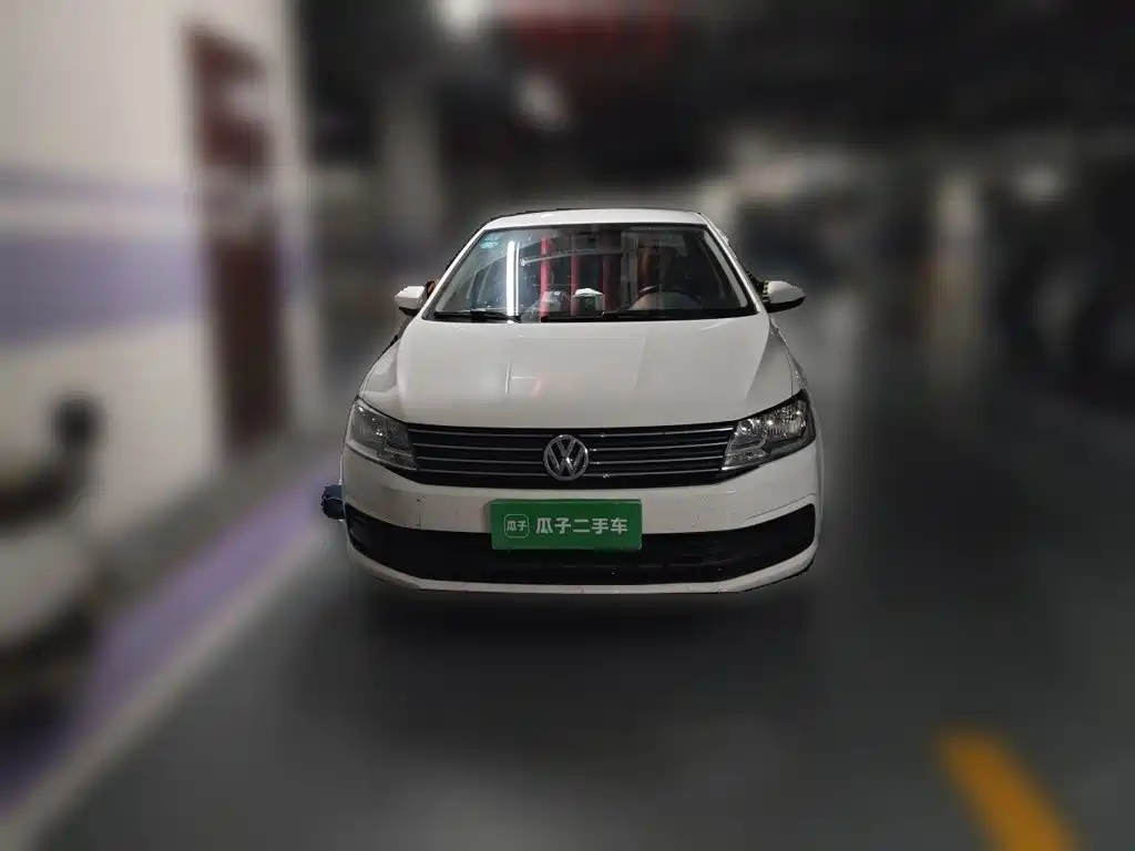 Volkswagen Lavida 2017 — фото 24