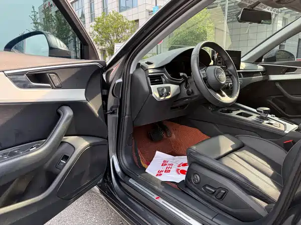 Audi A4L 2021