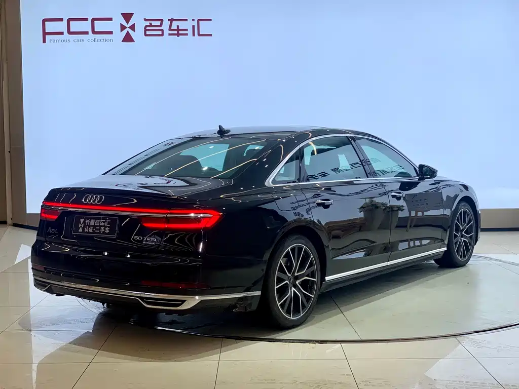 Audi A8 2020 — фото 5