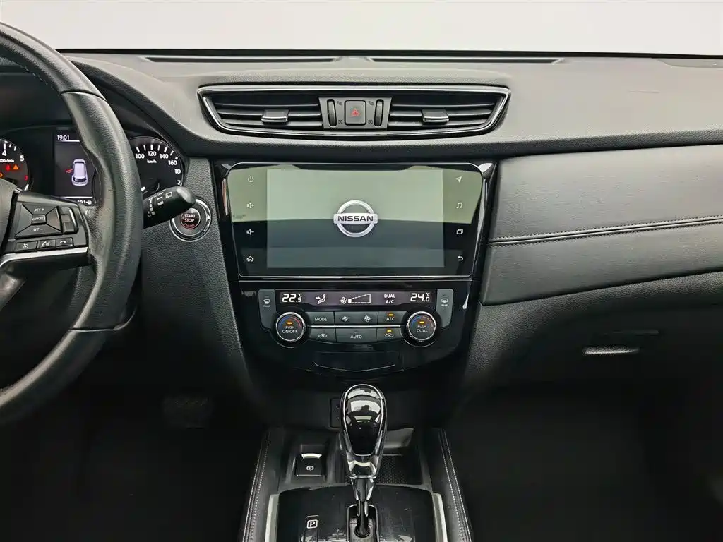 Nissan X-Trail 2020 — фото 12