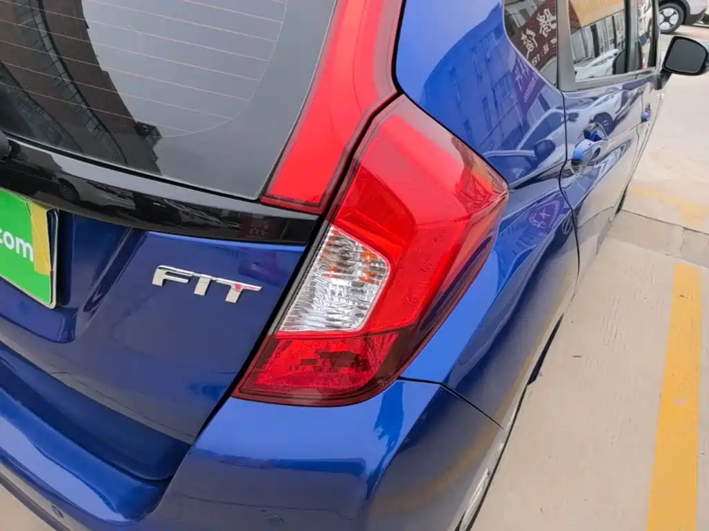 Honda Fit 2015 — фото 8