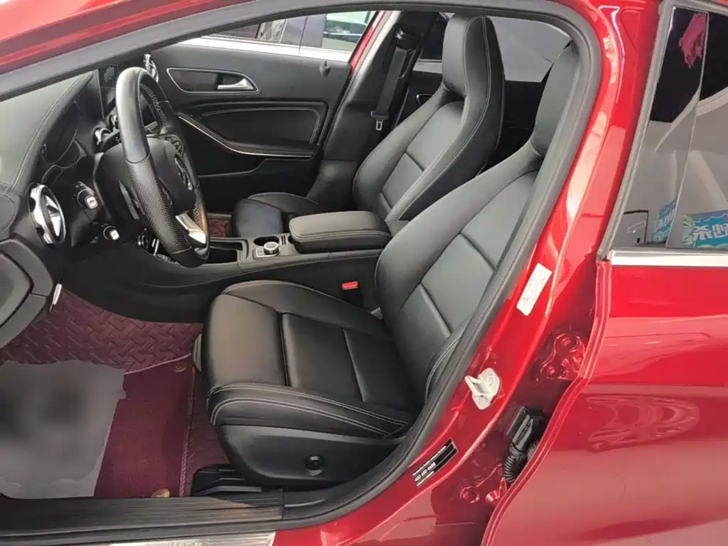 Mercedes-Benz GLA 2018 — фото 15