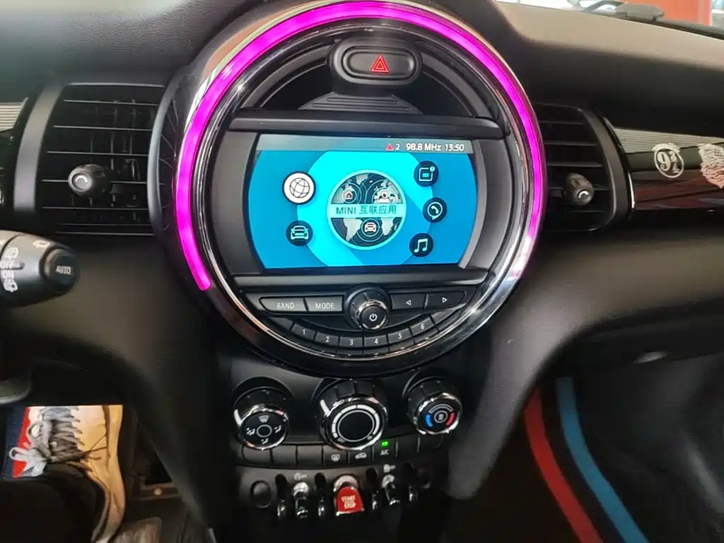 MINI MINI 2019 — фото 13