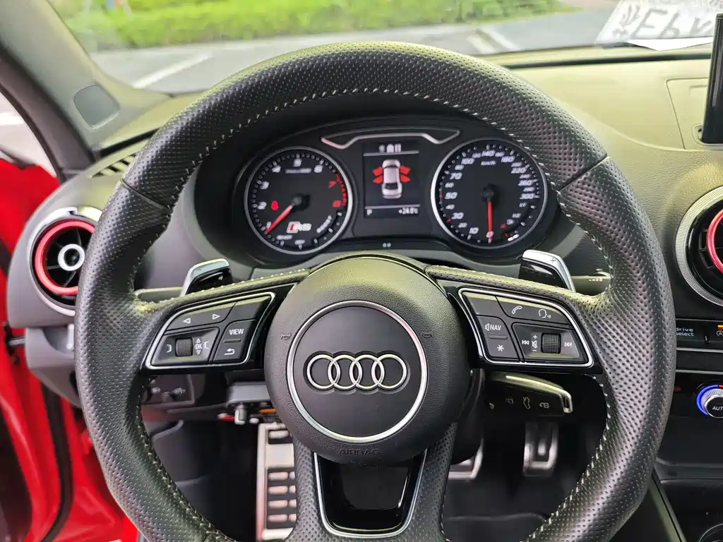 Audi S3 2017 — фото 11