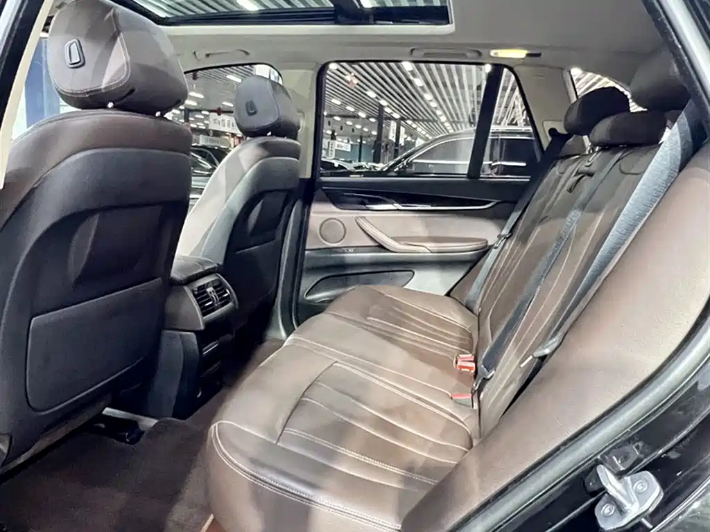 BMW X5 2017 — фото 10