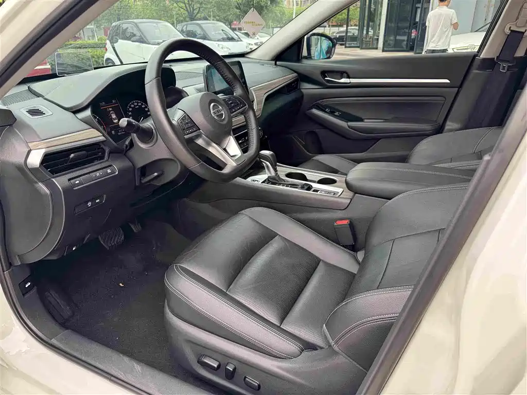 Nissan Teana 2022 — фото 18