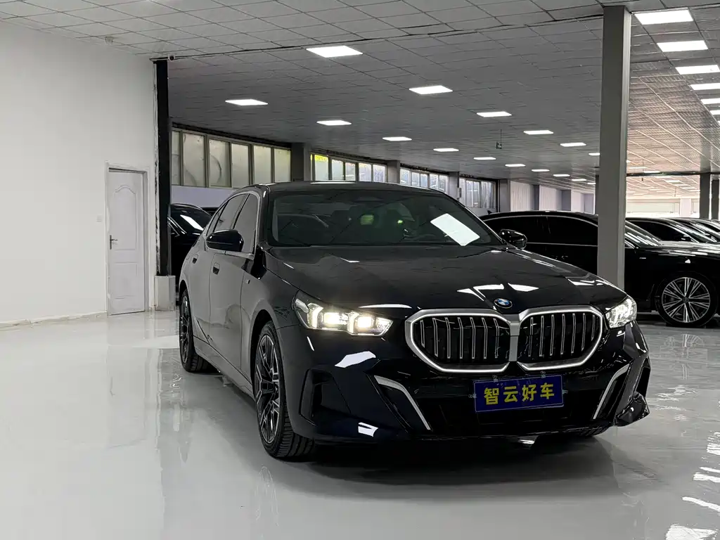 BMW 5 Series 2024