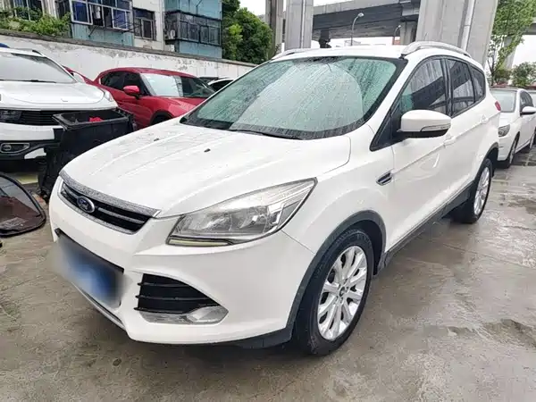 Ford Kuga 2015