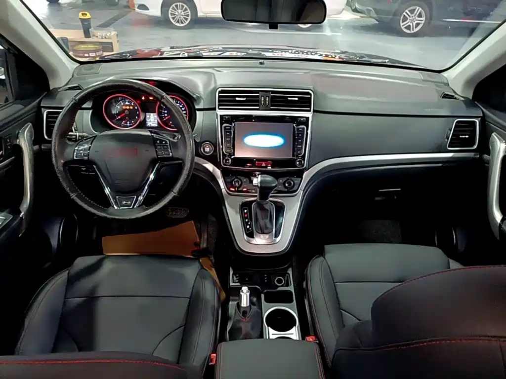 Haval H6 2015 — фото 10