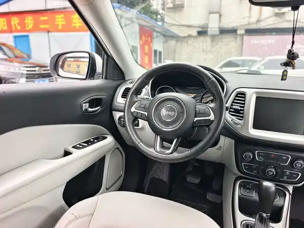 Jeep Compass 2017