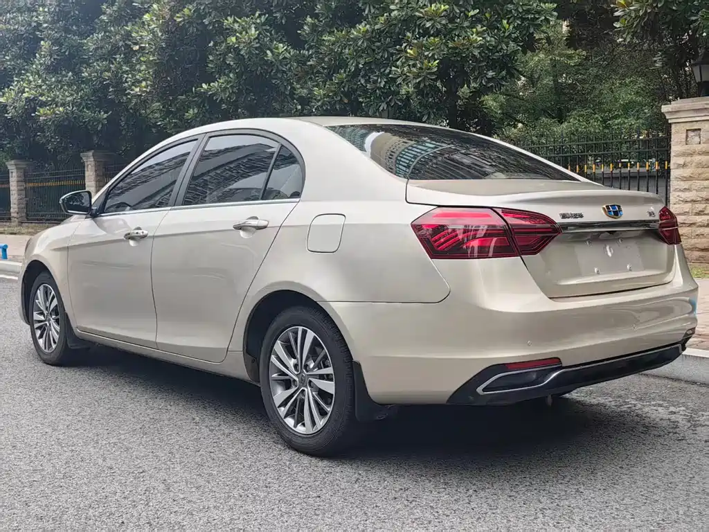 Geely Emgrand 2018