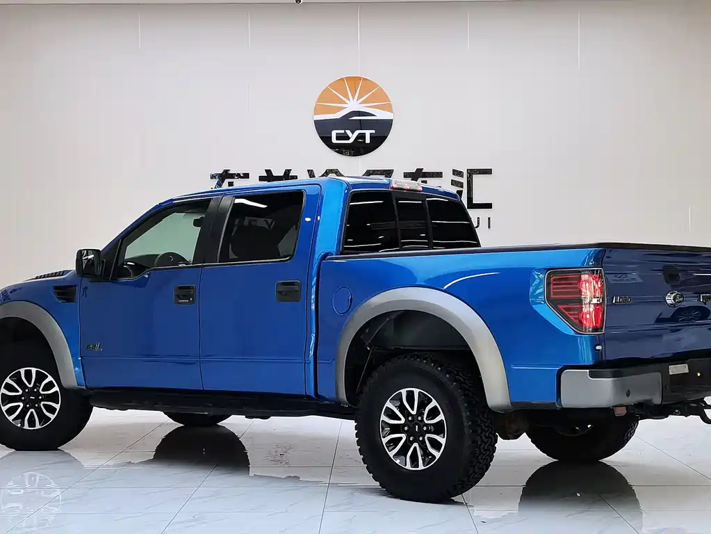 Ford F-150 Raptor 2015