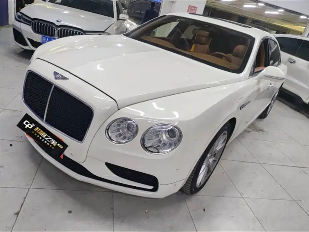 Bentley Flying Spur 2018 — фото 1