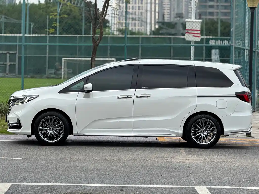 Honda Odyssey 2022 — фото 3