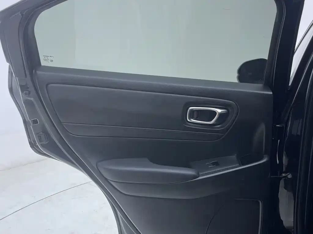 Honda Vezel 2023 — фото 16