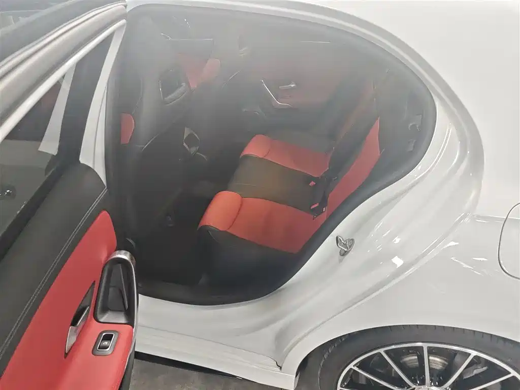 Mercedes-Benz A-Class AMG 2022 — фото 13