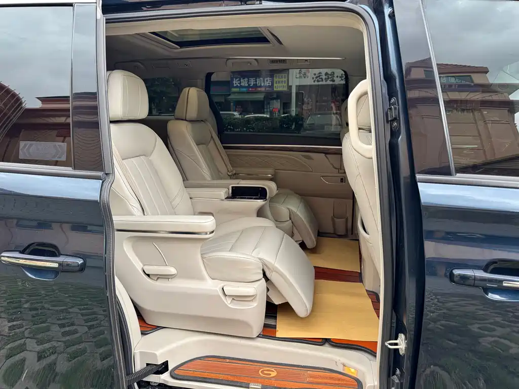 GAC Motor Trumpchi M8 2019 — фото 13
