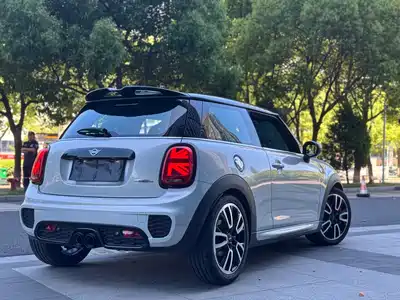 MINI MINI 2021